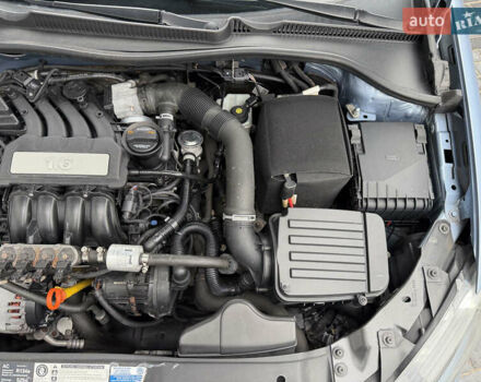 Синий Фольксваген Гольф, объемом двигателя 1.6 л и пробегом 204 тыс. км за 8650 $, фото 108 на Automoto.ua