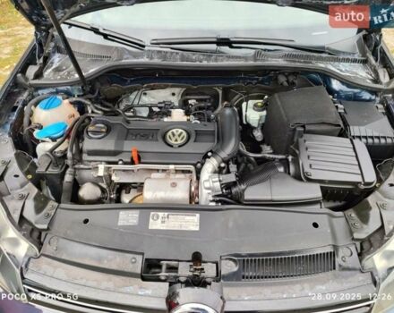 Синий Фольксваген Гольф, объемом двигателя 1.4 л и пробегом 245 тыс. км за 7400 $, фото 6 на Automoto.ua