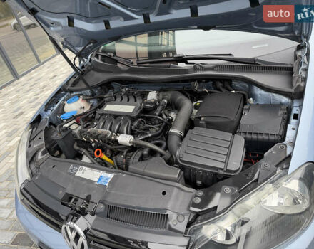 Синий Фольксваген Гольф, объемом двигателя 1.6 л и пробегом 204 тыс. км за 8650 $, фото 110 на Automoto.ua