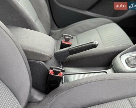 Фольксваген Гольф 2010 в Иршава на Automoto.ua Синий Фольксваген Гольф, объемом двигателя 1.39 л и пробегом 228 тыс. км за 8300 $, фото 50 на Automoto.ua