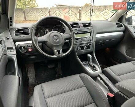 Синий Фольксваген Гольф, объемом двигателя 1.6 л и пробегом 239 тыс. км за 9999 $, фото 38 на Automoto.ua