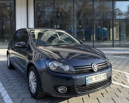 Синий Фольксваген Гольф, объемом двигателя 1.6 л и пробегом 263 тыс. км за 8100 $, фото 2 на Automoto.ua