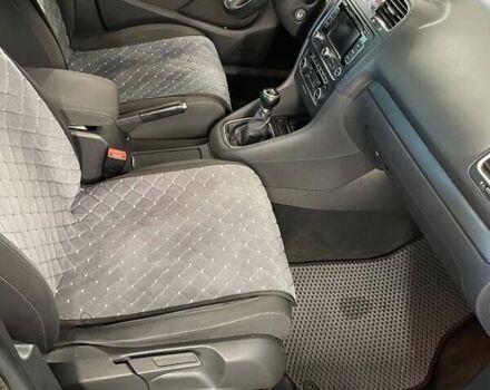 Синий Фольксваген Гольф, объемом двигателя 1.6 л и пробегом 208 тыс. км за 8999 $, фото 23 на Automoto.ua