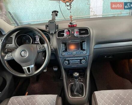 Синий Фольксваген Гольф, объемом двигателя 1.6 л и пробегом 208 тыс. км за 8999 $, фото 26 на Automoto.ua