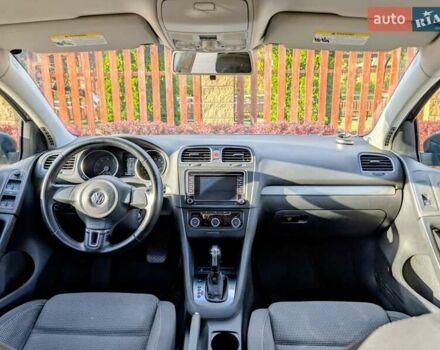 Синий Фольксваген Гольф, объемом двигателя 2.48 л и пробегом 223 тыс. км за 8799 $, фото 6 на Automoto.ua