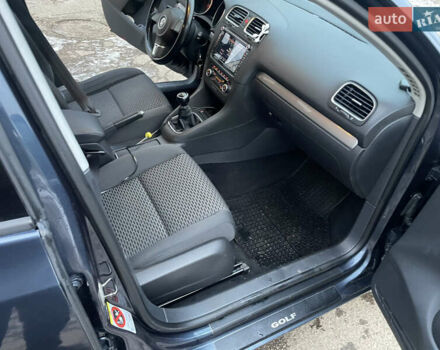 Синій Фольксваген Гольф, об'ємом двигуна 1.39 л та пробігом 136 тис. км за 7300 $, фото 27 на Automoto.ua