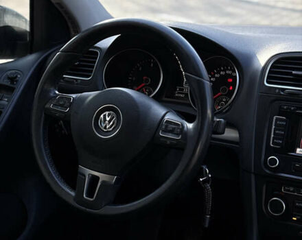 Синий Фольксваген Гольф, объемом двигателя 1.6 л и пробегом 263 тыс. км за 8100 $, фото 14 на Automoto.ua