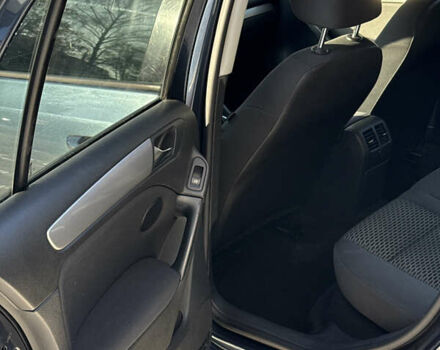 Синий Фольксваген Гольф, объемом двигателя 1.6 л и пробегом 263 тыс. км за 8100 $, фото 23 на Automoto.ua