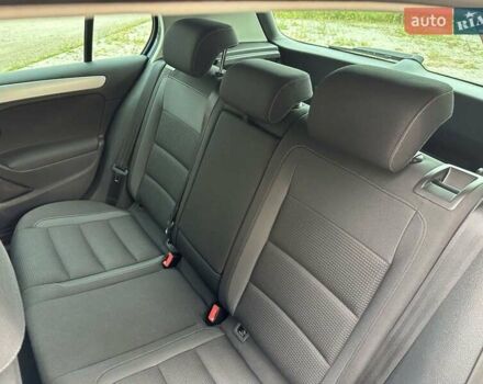 Синий Фольксваген Гольф, объемом двигателя 1.6 л и пробегом 239 тыс. км за 9999 $, фото 32 на Automoto.ua