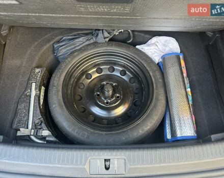 Синій Фольксваген Гольф, об'ємом двигуна 1.4 л та пробігом 92 тис. км за 11700 $, фото 16 на Automoto.ua