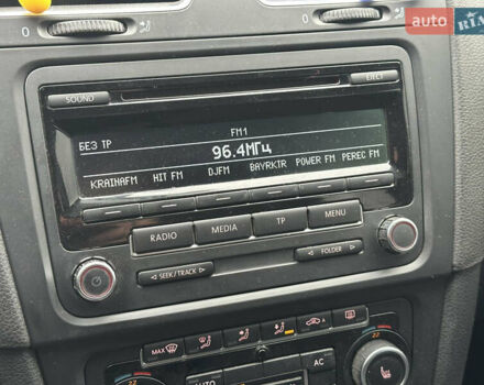 Синий Фольксваген Гольф, объемом двигателя 1.6 л и пробегом 157 тыс. км за 7200 $, фото 34 на Automoto.ua