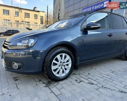 Синий Фольксваген Гольф, объемом двигателя 1.6 л и пробегом 201 тыс. км за 10499 $, фото 2 на Automoto.ua
