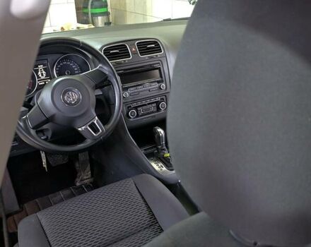 Синий Фольксваген Гольф, объемом двигателя 1.4 л и пробегом 240 тыс. км за 9800 $, фото 7 на Automoto.ua