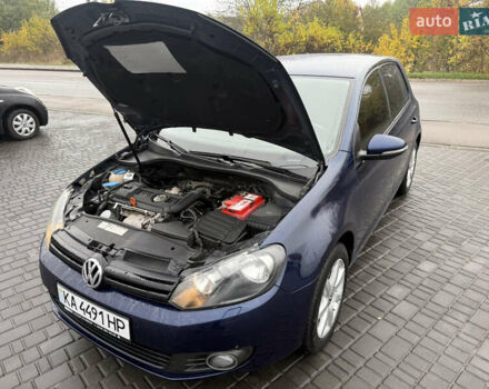 Фольксваген Гольф 2012 в Фастове на Automoto.ua Синий Фольксваген Гольф, объемом двигателя 1.39 л и пробегом 248 тыс. км за 9000 $, фото 4 на Automoto.ua