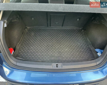 Синій Фольксваген Гольф, об'ємом двигуна 1.4 л та пробігом 92 тис. км за 11700 $, фото 15 на Automoto.ua