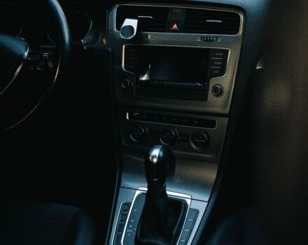 Фольксваген Гольф 2013 в Киеве на Automoto.ua Синий Фольксваген Гольф, объемом двигателя 1.4 л и пробегом 160 тыс. км за 11600 $, фото 8 на Automoto.ua