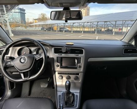 Синий Фольксваген Гольф, объемом двигателя 1.8 л и пробегом 227 тыс. км за 9400 $, фото 8 на Automoto.ua