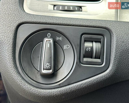 Синій Фольксваген Гольф, об'ємом двигуна 1.8 л та пробігом 119 тис. км за 15100 $, фото 33 на Automoto.ua