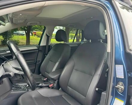 Синий Фольксваген Гольф, объемом двигателя 1.8 л и пробегом 70 тыс. км за 4000 $, фото 7 на Automoto.ua