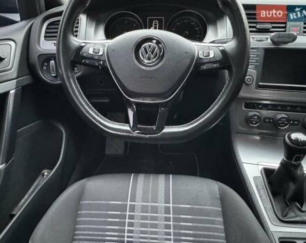 Синий Фольксваген Гольф, объемом двигателя 1.6 л и пробегом 267 тыс. км за 11100 $, фото 10 на Automoto.ua