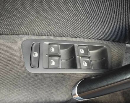 Синий Фольксваген Гольф, объемом двигателя 2 л и пробегом 149 тыс. км за 16390 $, фото 12 на Automoto.ua