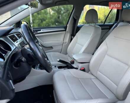 Синий Фольксваген Гольф, объемом двигателя 1.8 л и пробегом 92 тыс. км за 13500 $, фото 11 на Automoto.ua