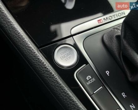 Синий Фольксваген Гольф, объемом двигателя 1.98 л и пробегом 41 тыс. км за 37777 $, фото 45 на Automoto.ua