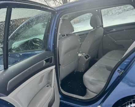 Синий Фольксваген Гольф, объемом двигателя 1.8 л и пробегом 73 тыс. км за 12900 $, фото 6 на Automoto.ua