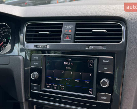 Синий Фольксваген Гольф, объемом двигателя 1.8 л и пробегом 105 тыс. км за 12999 $, фото 9 на Automoto.ua