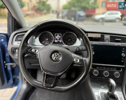 Синий Фольксваген Гольф, объемом двигателя 1.8 л и пробегом 115 тыс. км за 13800 $, фото 12 на Automoto.ua