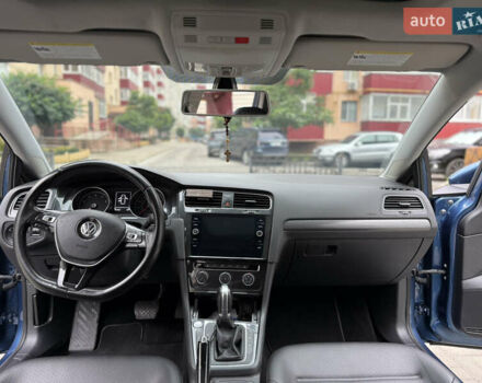 Синий Фольксваген Гольф, объемом двигателя 1.8 л и пробегом 115 тыс. км за 13800 $, фото 5 на Automoto.ua