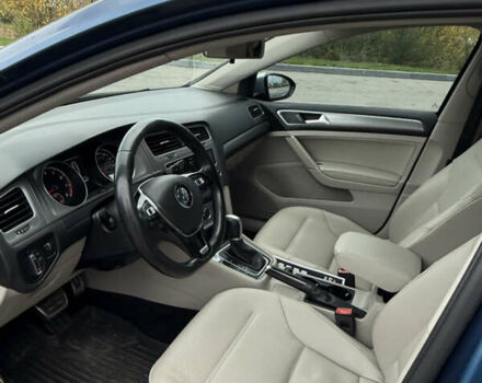 Синий Фольксваген Гольф, объемом двигателя 1.8 л и пробегом 154 тыс. км за 12700 $, фото 13 на Automoto.ua