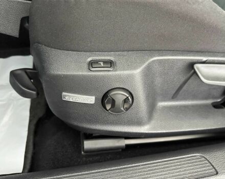 Синий Фольксваген Гольф, объемом двигателя 1.6 л и пробегом 217 тыс. км за 16950 $, фото 7 на Automoto.ua