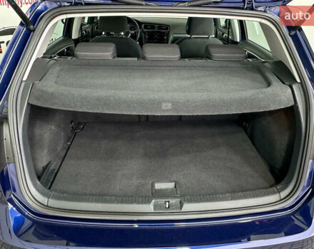 Синий Фольксваген Гольф, объемом двигателя 1.6 л и пробегом 217 тыс. км за 16950 $, фото 4 на Automoto.ua