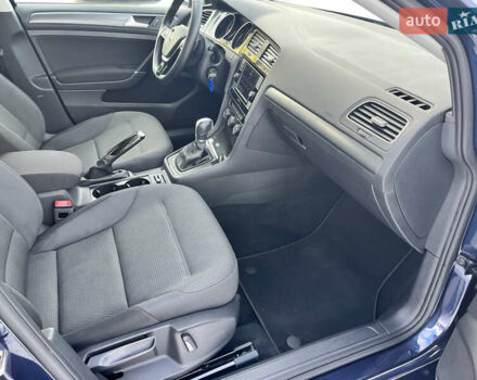 Синий Фольксваген Гольф, объемом двигателя 1.8 л и пробегом 83 тыс. км за 15000 $, фото 38 на Automoto.ua