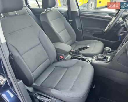 Синий Фольксваген Гольф, объемом двигателя 1.8 л и пробегом 83 тыс. км за 15000 $, фото 39 на Automoto.ua