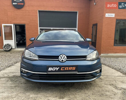 Синий Фольксваген Гольф, объемом двигателя 1.39 л и пробегом 30 тыс. км за 12500 $, фото 1 на Automoto.ua