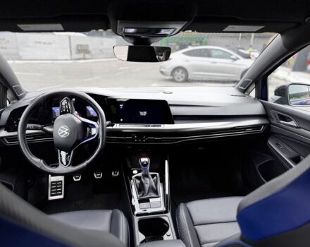 Фольксваген Гольф 2023 в Киеве на Automoto.ua Синий Фольксваген Гольф, объемом двигателя 2 л и пробегом 28 тыс. км за 49500 $, фото 10 на Automoto.ua