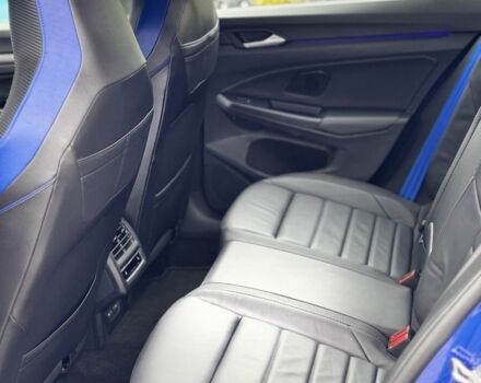 Фольксваген Гольф 2023 в Киеве на Automoto.ua Синий Фольксваген Гольф, объемом двигателя 2 л и пробегом 28 тыс. км за 49500 $, фото 9 на Automoto.ua