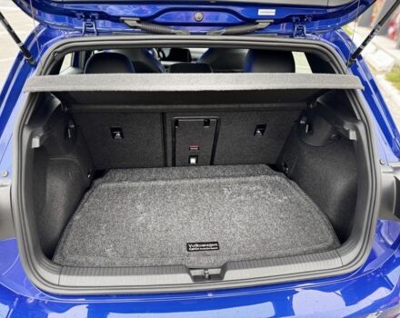 Фольксваген Гольф 2023 в Киеве на Automoto.ua Синий Фольксваген Гольф, объемом двигателя 2 л и пробегом 28 тыс. км за 49500 $, фото 14 на Automoto.ua