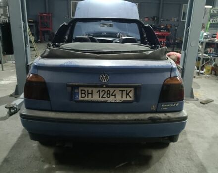 Синий Фольксваген Гольф, объемом двигателя 1.8 л и пробегом 130 тыс. км за 3000 $, фото 1 на Automoto.ua