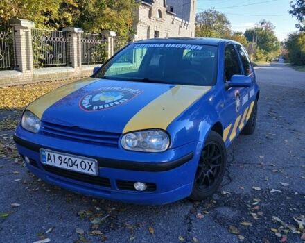 Синий Фольксваген Гольф, объемом двигателя 1.6 л и пробегом 300 тыс. км за 3400 $, фото 2 на Automoto.ua