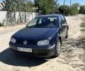 Синий Фольксваген Гольф, объемом двигателя 1.4 л и пробегом 400 тыс. км за 3500 $, фото 1 на Automoto.ua