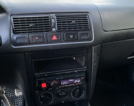 Синий Фольксваген Гольф, объемом двигателя 1.4 л и пробегом 250 тыс. км за 3100 $, фото 12 на Automoto.ua