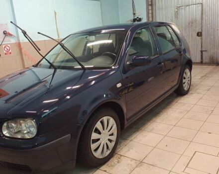 Синий Фольксваген Гольф, объемом двигателя 1.4 л и пробегом 247 тыс. км за 4600 $, фото 3 на Automoto.ua