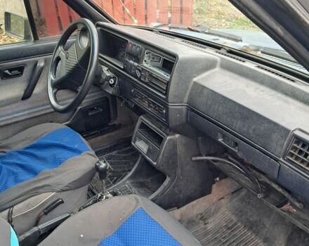 Синій Фольксваген Гольф, об'ємом двигуна 1.6 л та пробігом 200 тис. км за 896 $, фото 4 на Automoto.ua