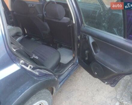 Синий Фольксваген Гольф, объемом двигателя 1.8 л и пробегом 120 тыс. км за 1100 $, фото 6 на Automoto.ua