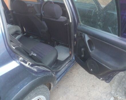 Синій Фольксваген Гольф, об'ємом двигуна 1.8 л та пробігом 118 тис. км за 1650 $, фото 2 на Automoto.ua