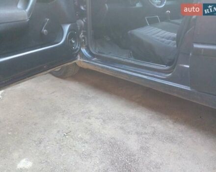 Синий Фольксваген Гольф, объемом двигателя 1.8 л и пробегом 120 тыс. км за 1100 $, фото 2 на Automoto.ua