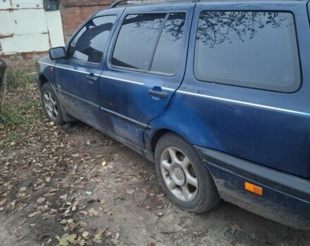 Синий Фольксваген Гольф, объемом двигателя 1.8 л и пробегом 240 тыс. км за 2450 $, фото 3 на Automoto.ua